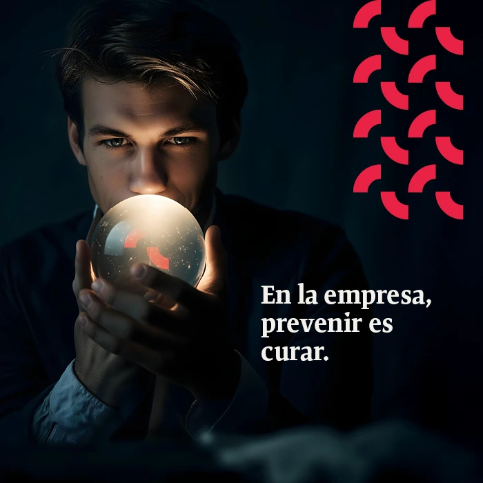 Chico con bola de cristal